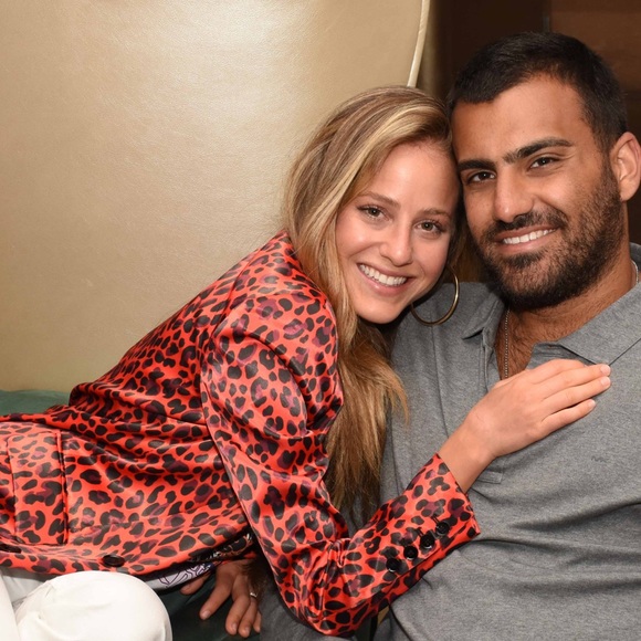 Meet your Posher, Francine - Picture 1 of 1